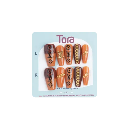 Glamorous & Effortless: Boujee Ready-to-Use Rhinestone Nail Extensions